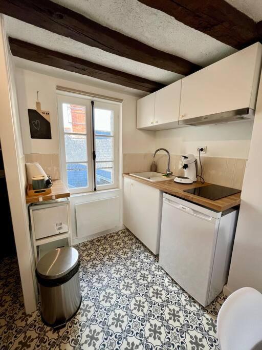 Appartement Cosy Hypercentre Place St Pierre Saumur Extérieur photo